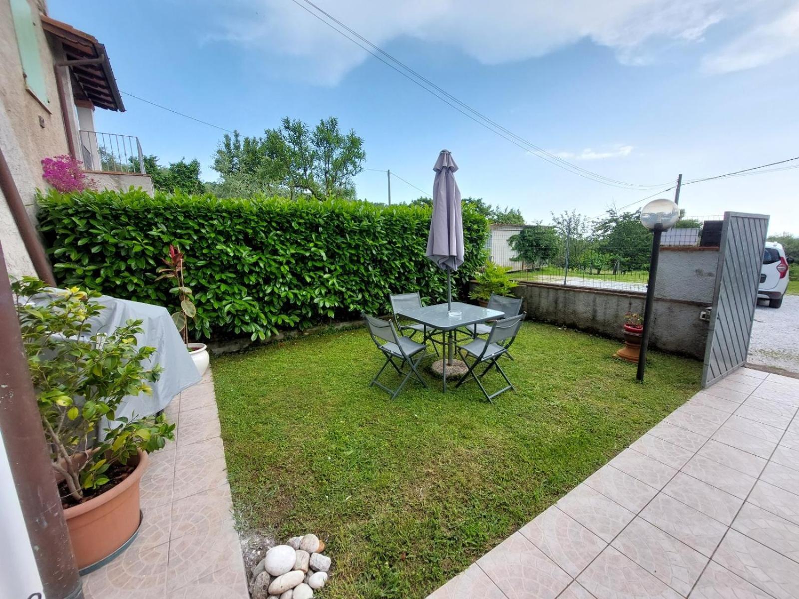 Casa Bianca Villa Pietrasanta Exteriör bild